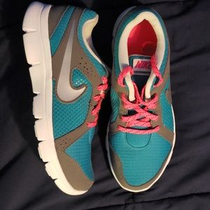 Brand New Nike Flex Experience RN2 Running Shoes